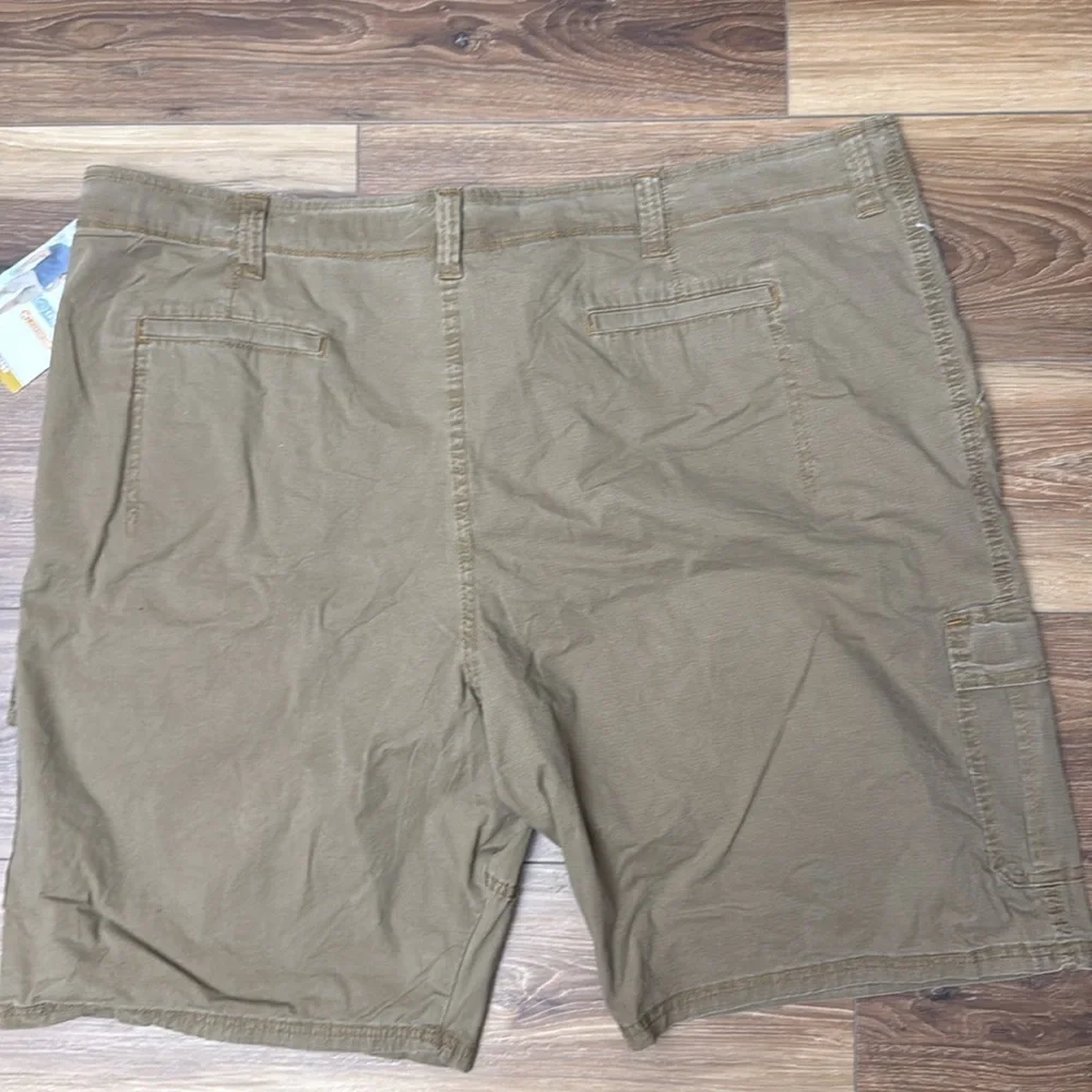 Men’s cargo shorts. - Picture 3 of 3